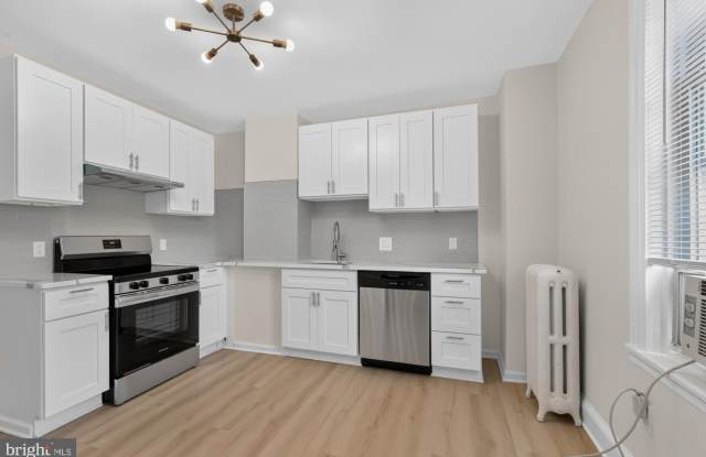 6347 MCCALLUM Street Gallery 2