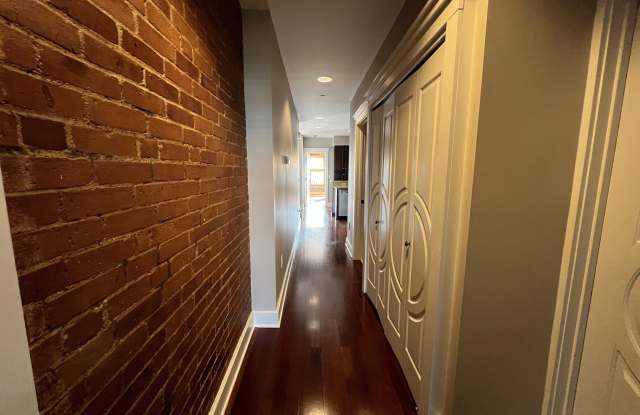 9 River Street Gallery 2