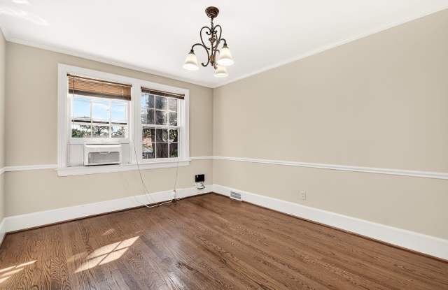 920 N Market St - 920 North Market Street, Frederick, MD 21701