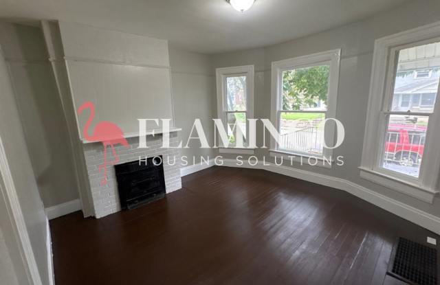 Spacious 3-Bedroom, 2-Bath Home in the Heart of Dayton! Gallery 4