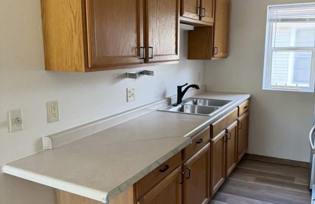 1519 1/2 Wilson Street - B Gallery 2