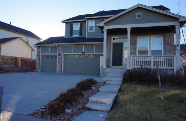 271 N Newbern Way - 271 North Newbern Way, Aurora, CO 80018