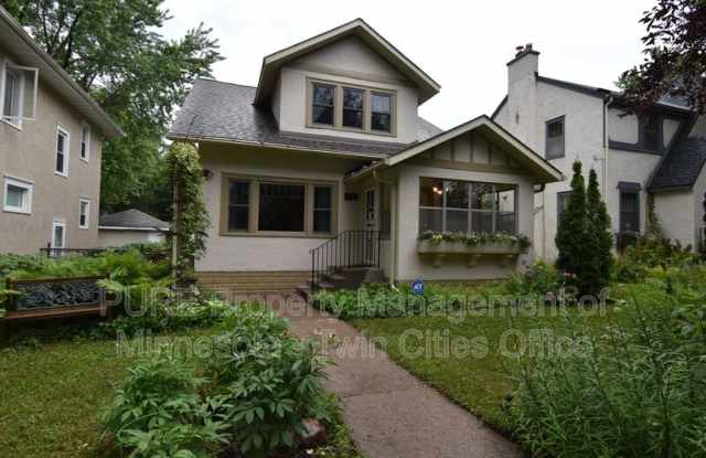 2727 Queen Ave N photos photos