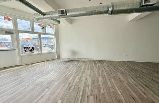 4468 Pearl Road Gallery 2