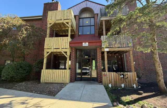 1360 Brook Street unit: F photos photos