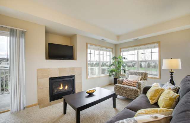 Regency Hill Apartments Gallery 2
