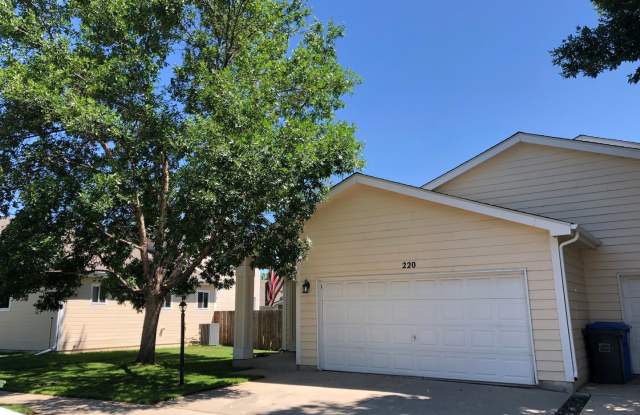 3 Bed 2 Bath Townhome in Central Loveland photos photos