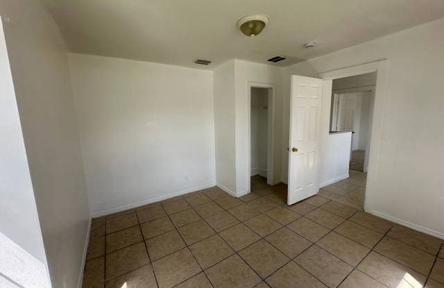 6 Bedroom 2 Bathroom in Sanford photos photos 6 Bedroom 2 Bathroom in Sanford photos photos