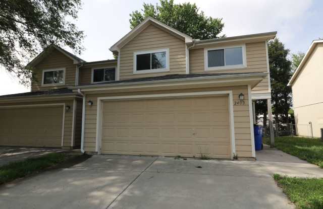 AWESOME 3 BEDROOM HOME CLOSE TO FORT RILEY photos photos