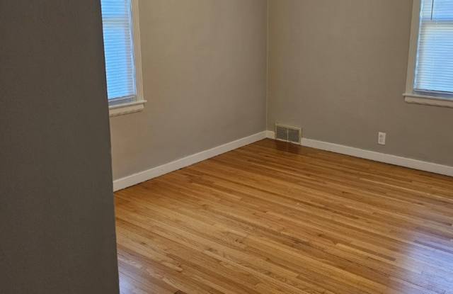 1762 Lafond Ave Gallery 4