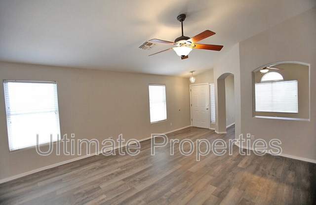 8023 W Melinda Ln Gallery 3