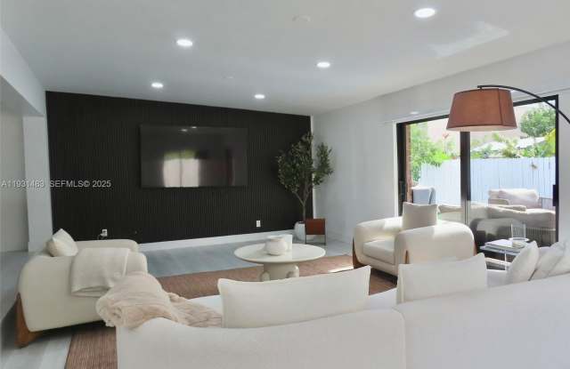 260 187th St photos photos