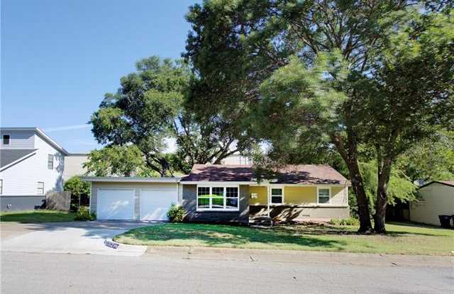 6912 Kirkwood Road Gallery 2