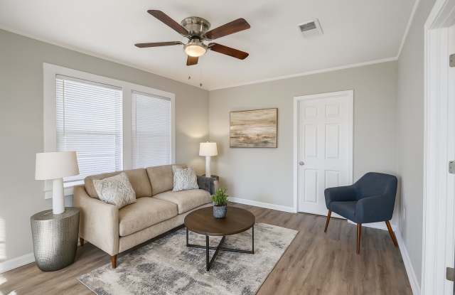 Charming  Efficient Living in the Heart of Houma photos photos