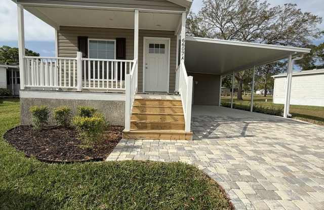 6607 A Lakewood Dr photos photos