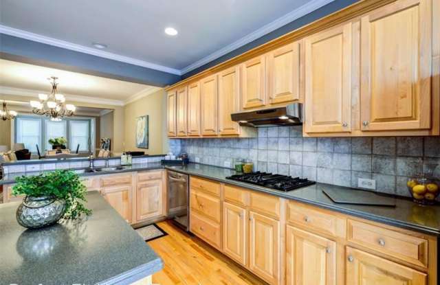562 Vinings Estate Dr. SE Gallery 4
