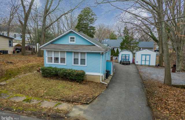 435 4TH AVENUE - 435 4th Avenue, Gloucester County, NJ 08096