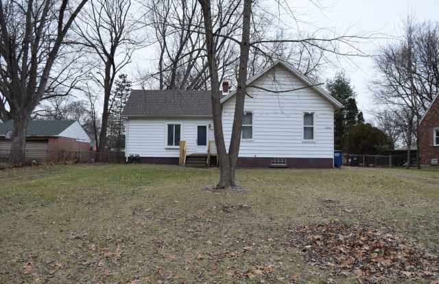 CHARMING DUPLEX HOME FOR LEASE IN WESTLAND! photos photos