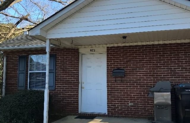 933 Oak Street 933 - 933 Oak Street, Mooresville, NC 28115