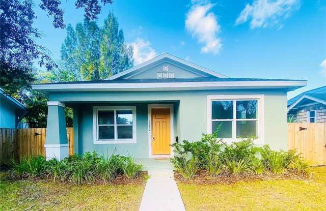 1325 JAMES AVENUE S photos photos