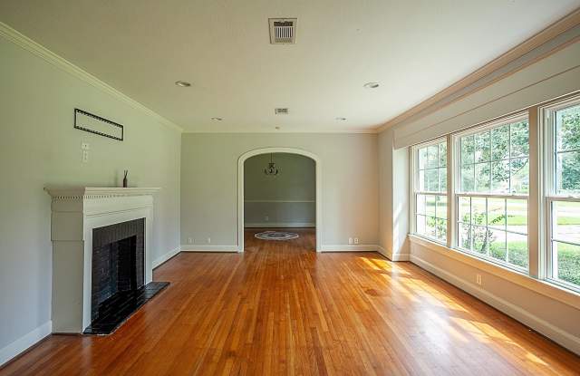 755 N 23rd Gallery 4
