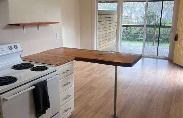 Adorable Duplex in Inglewood photos photos