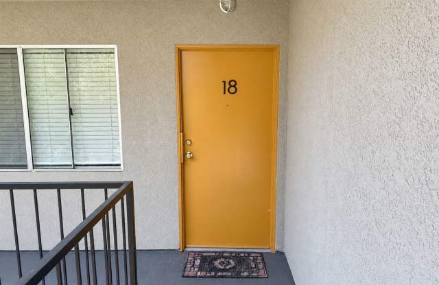 Spacious 2BR/2BA in NoHo – Quiet 2nd Floor, Central A/C, 2 Parking Spaces Gallery 2