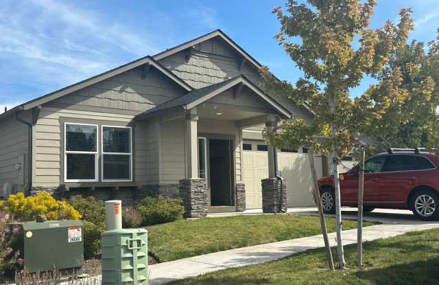Like New Home Near Hospital, All Appliances, Air Conditioning, Fenced Yard, Dbl Garage photos photos