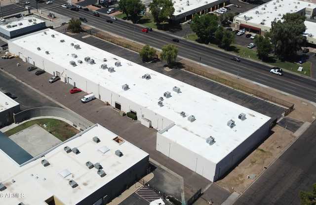 2915 N 35TH Avenue Gallery 2