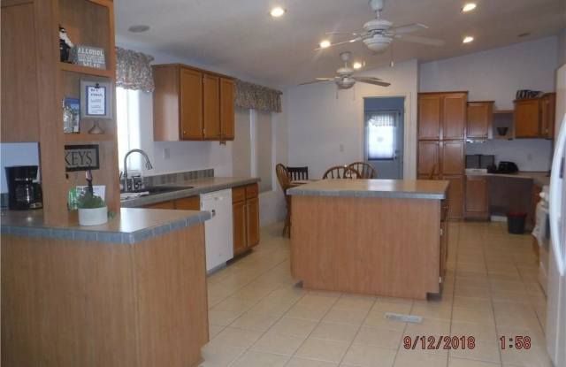 4378 S Caitlan Avenue Gallery 4