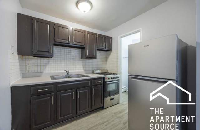 4537 North Dover St. photos photos