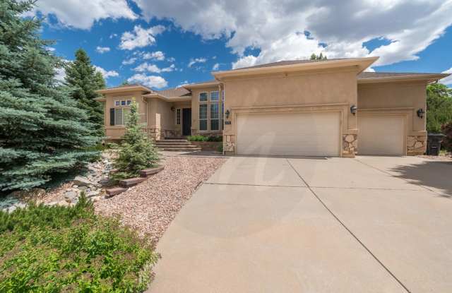Gorgeous Rancher Located in University Bluffs photos photos Gorgeous Rancher Located in University Bluffs photos photos