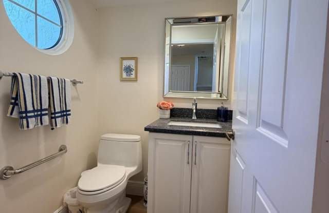 1214 Ocean Dunes Circle Gallery 4