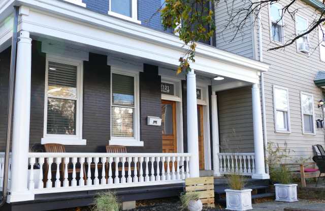 2121 West Main Street - 2121 West Main Street, Richmond, VA 23220