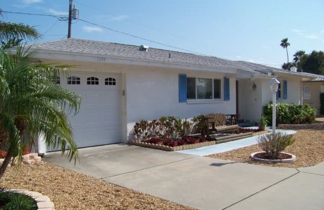 1233 Boca Ciega Isle Dr - 1233 Boca Ciega Isle Drive, St. Pete Beach, FL 33706