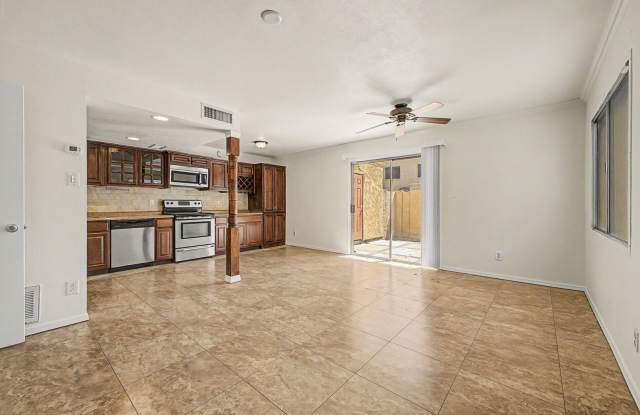 ***INCREDIBLE TOWNHOME with ALL appliances & water, sewer, trash INCLUDED! photos photos