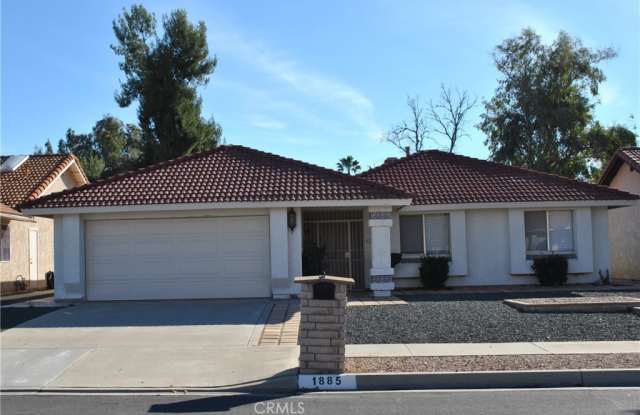 1885 Silver Oak Way - 1885 Silver Oak Way, Hemet, CA 92545