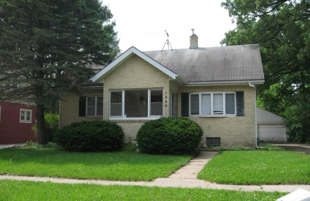 1004 9th Street - 1004 9th Street, Ames, IA 50010