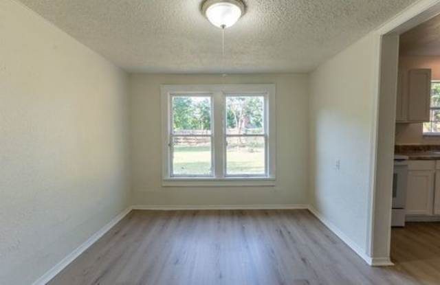SPACIOUS 4 BED / 2 BATH HOME IN NORTHWEST OKC! (Section 8 Vouchers Accepted!) Gallery 3