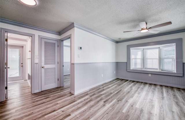 19506 GULF Boulevard Gallery 4