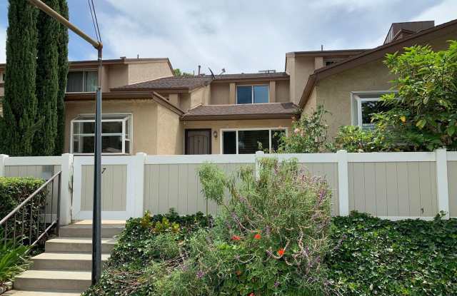 750 E. 5th #7 - 750 E 5th St, Azusa, CA 91702