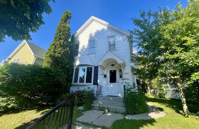 1809A S 14th St. Gallery 2