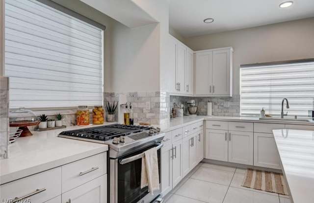 6723 Tangled Vines Avenue photos photos