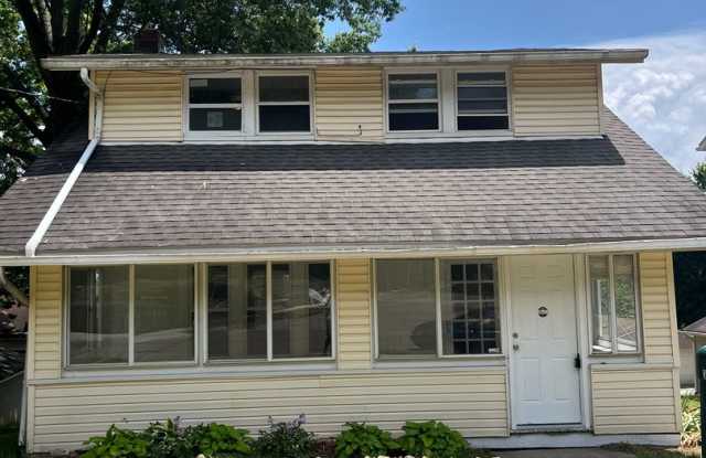Coming Soon! Section 8 Accepted! Newly Renovated 3br Home! photos photos