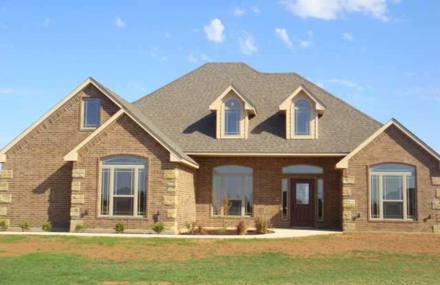 404 OBSIDIAN DRIVE - 404 Obsidian Road, Elgin, OK 73538