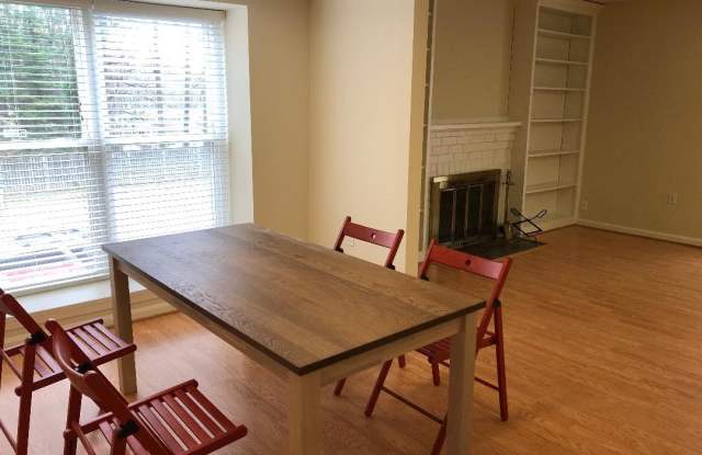 3701 PERSIMMON CIRCLE Gallery 3
