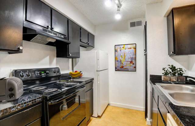 Student Housing - Crash Pads Gallery 2