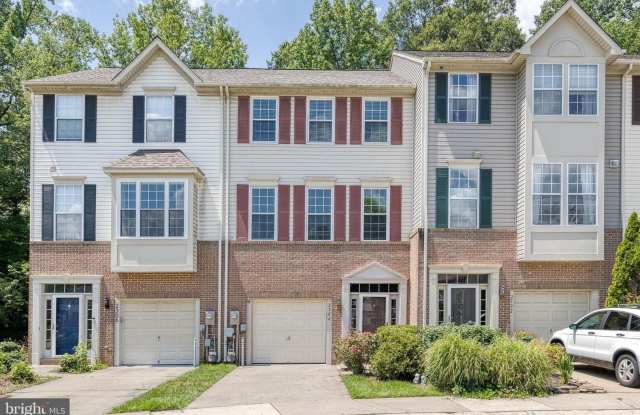 3bd 2.5bth home nestled in the sought-after Piney Orchard community photos photos