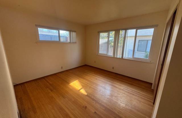 708 E. Cook #A photos photos