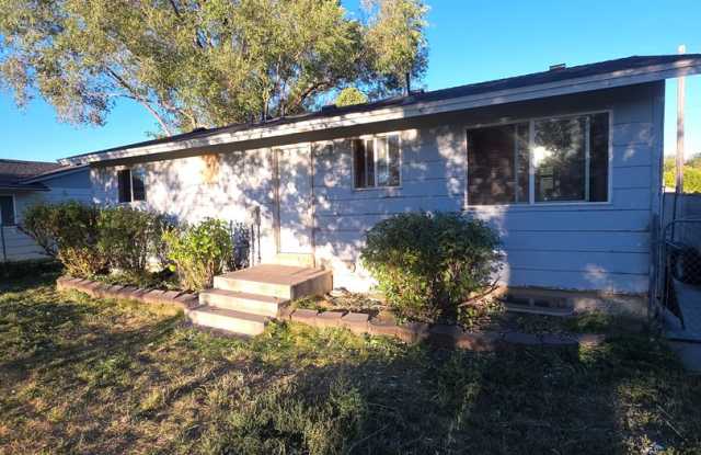 AWESOME 5 BED 2 BATH HOME IN POCATELLO WITH WASHER AND DRYER INCLUDED photos photos
